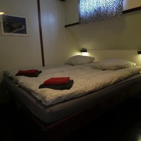 hotelboat Sarah Groningen-3